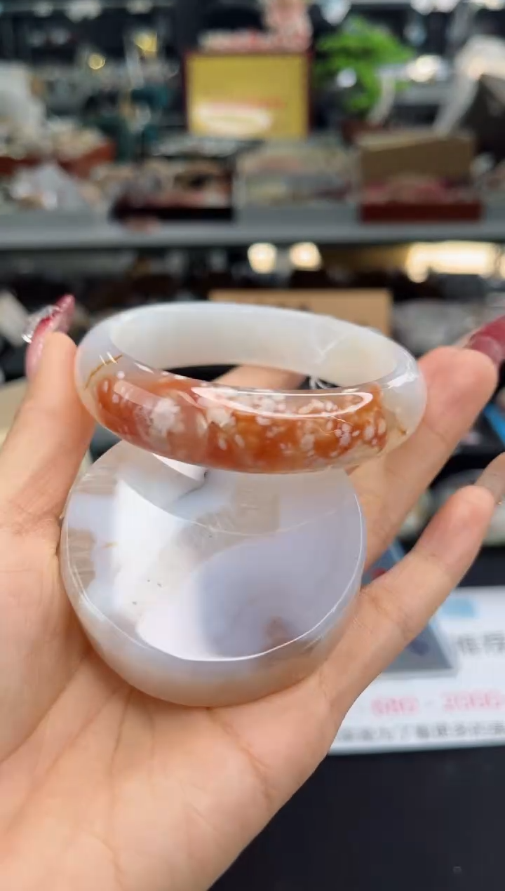 【闪购商品】石英质玉手镯未镶嵌59圈口（赠品镯心）3931254