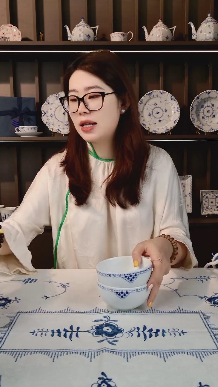  每天下午两点开播（公主蓝）