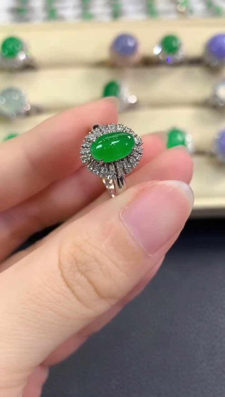 翡翠戒指18K金镶嵌春日珠宝 B119