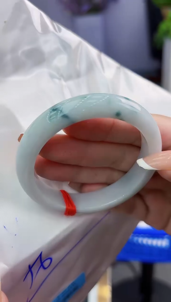 【闪购商品】翡翠手镯未镶嵌翡翠手镯