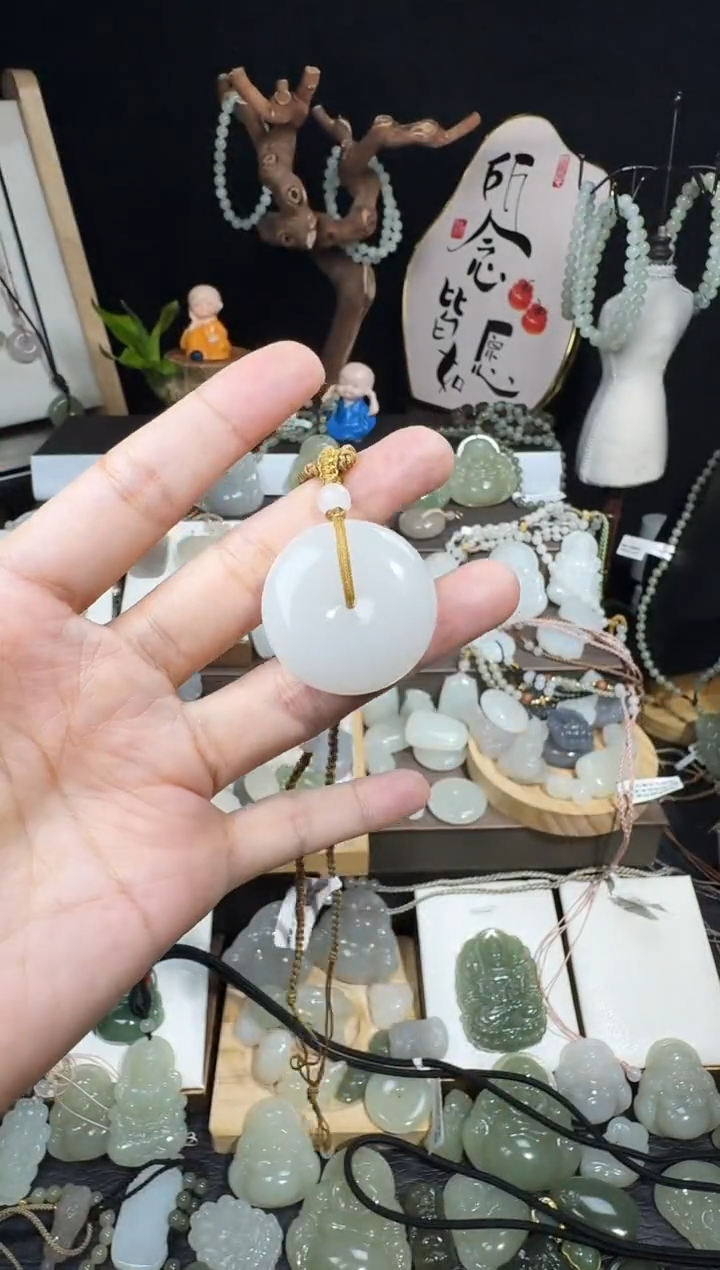 颈饰未镶嵌和田玉陈*凉30白玉平安扣