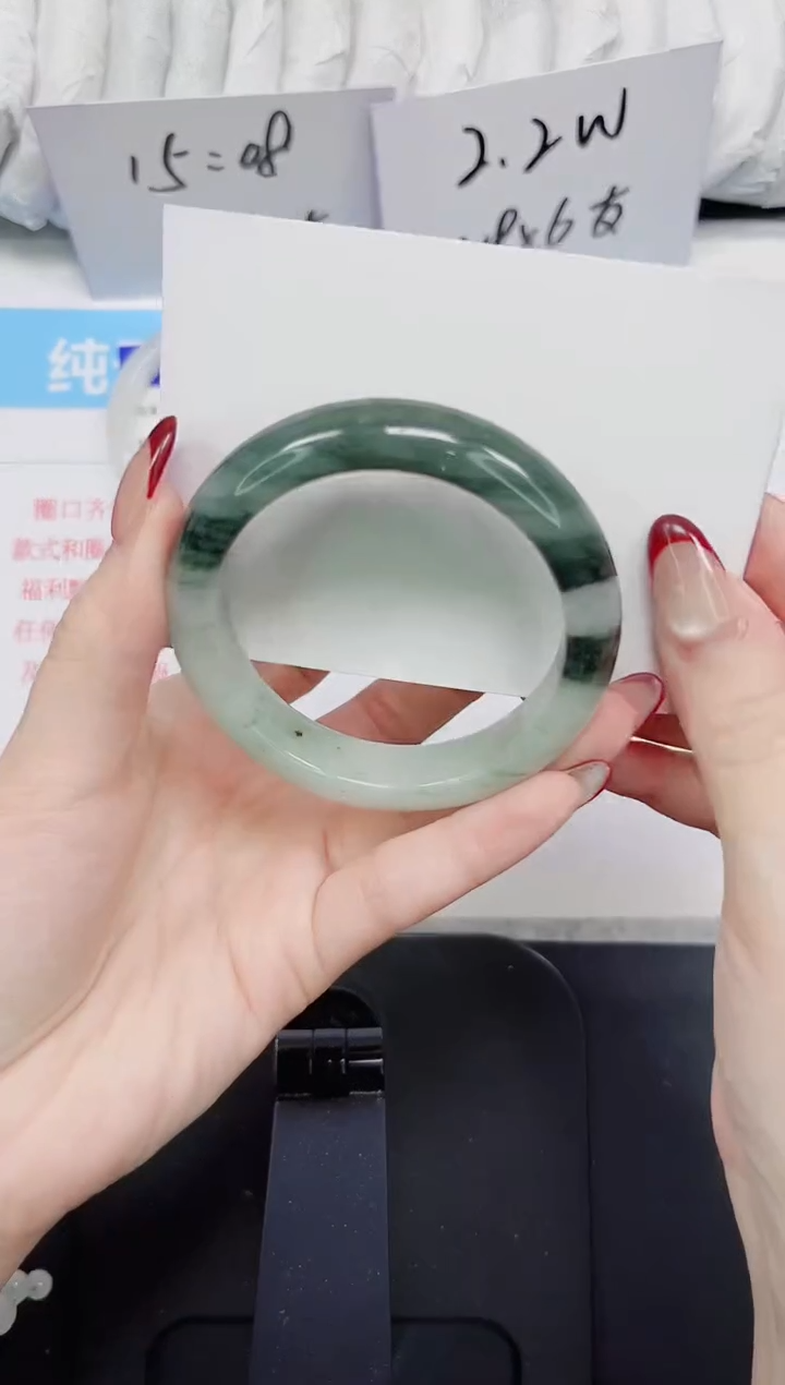 【闪购商品】石英质玉手镯未镶嵌154