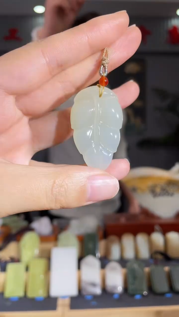 【闪购商品】和田玉颈饰未镶嵌拍一发一 多样性发货