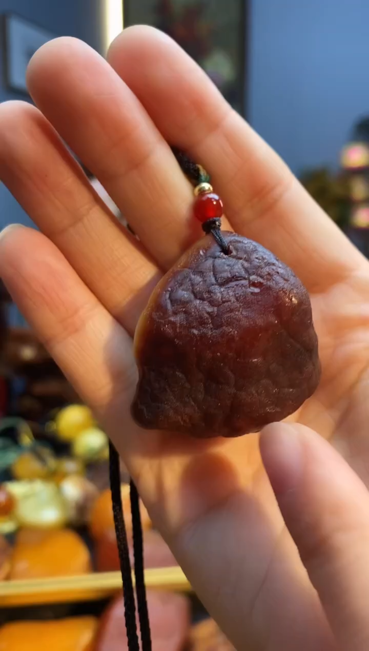 琥珀颈饰未镶嵌挂件