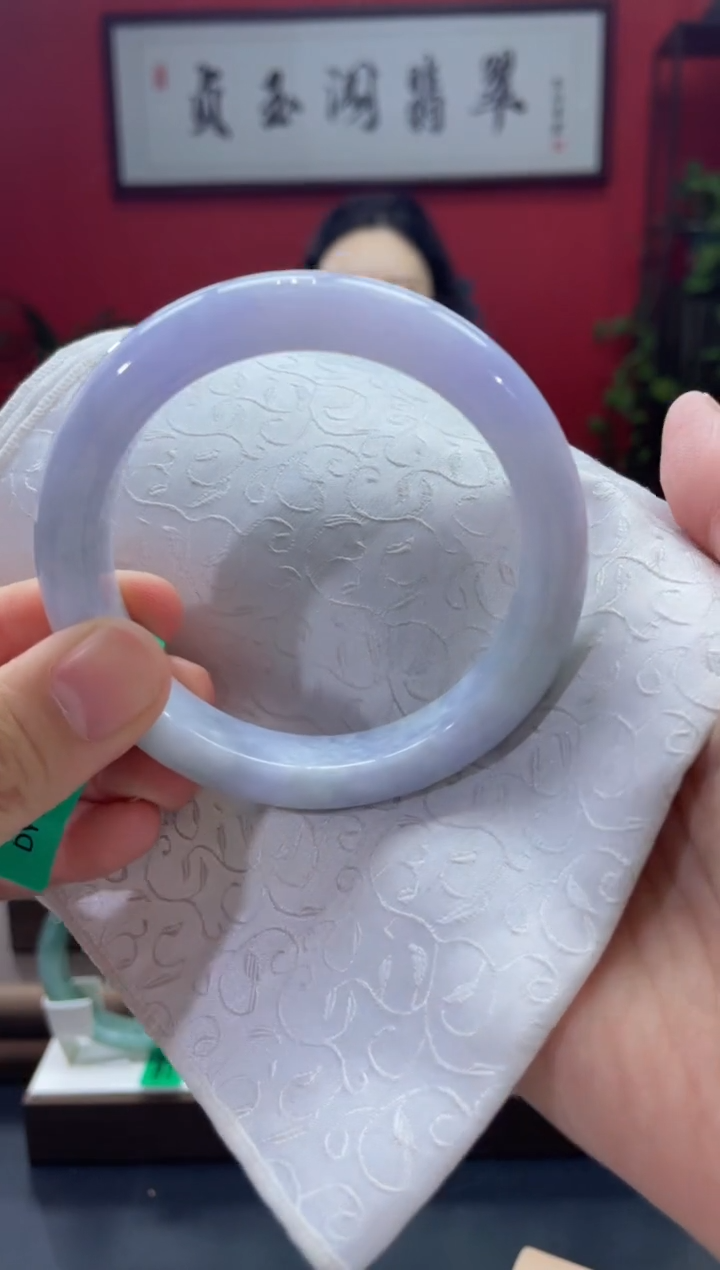 【闪购商品】翡翠手镯未镶嵌6090******