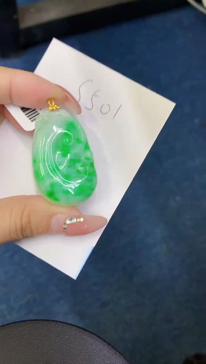 【闪购商品】翡翠颈饰18K金镶嵌000000000000