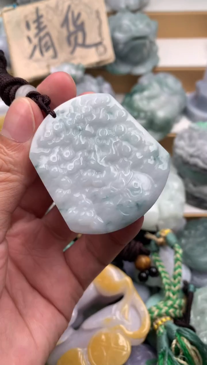 吊坠(不含链)未镶嵌翡翠1