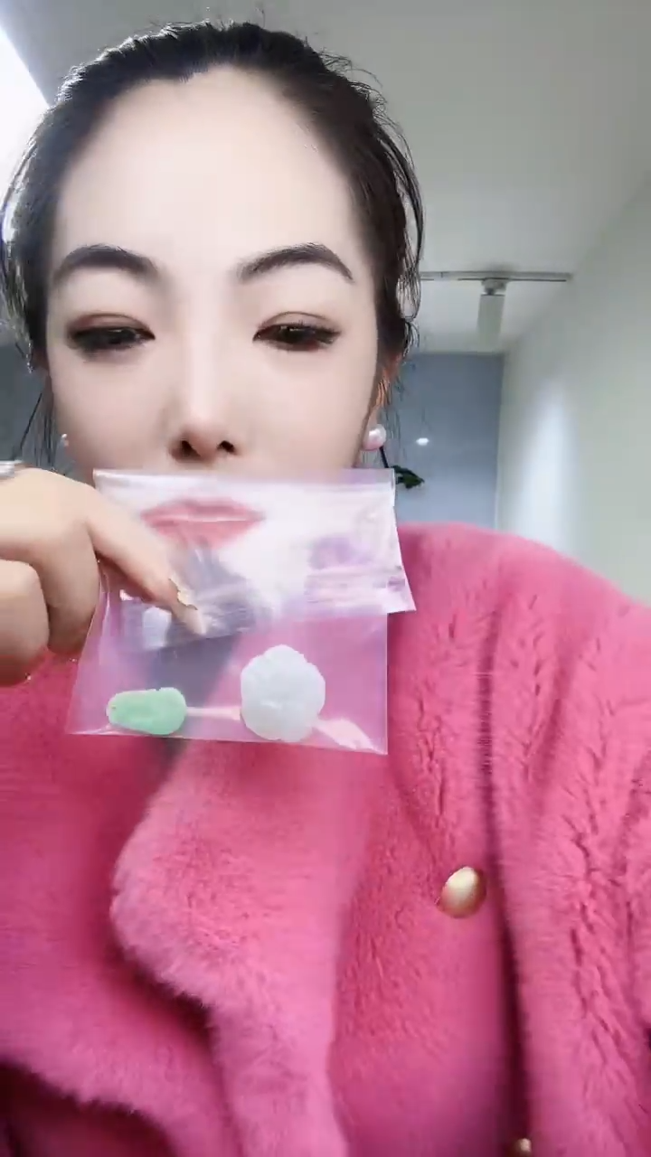 【闪购商品】翡翠颈饰未镶嵌如意+玫瑰花