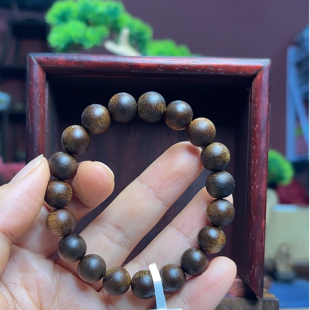 【闪购】沉香+木盒 越南富森红土老料手串10MM-103