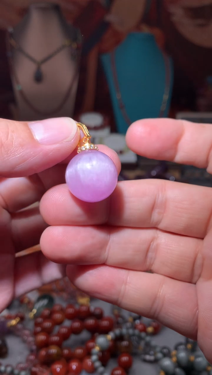 未镶嵌锂辉石吊坠紫锂辉