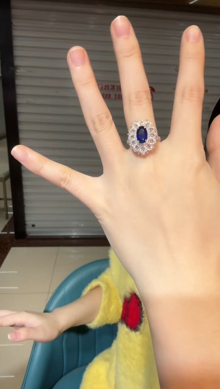 戒指蓝宝石铂Pt950镶嵌2.36ct