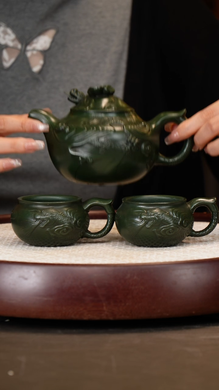 茶壶紫砂【朱持平】绿泥云龙套组