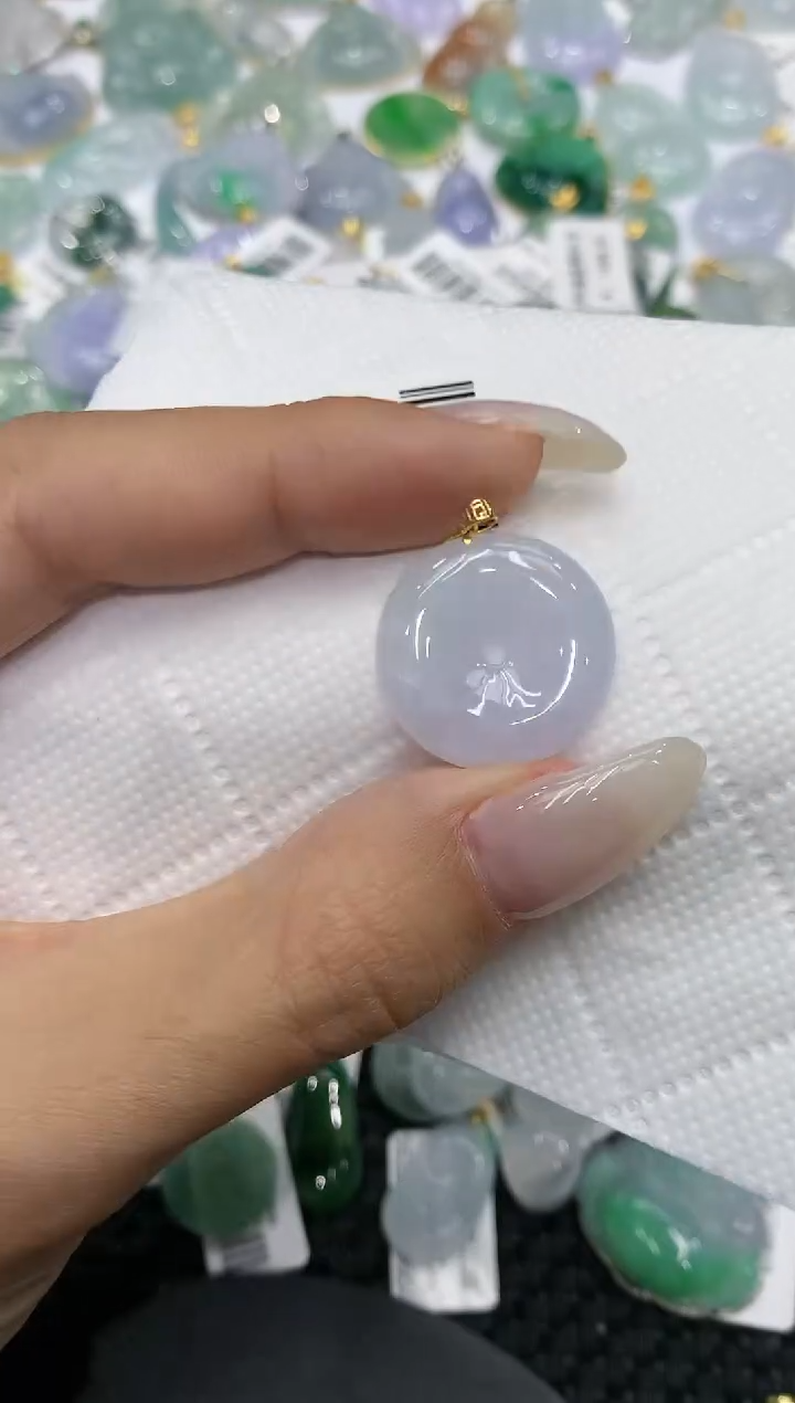 颈饰18K金镶嵌翡翠111111111111