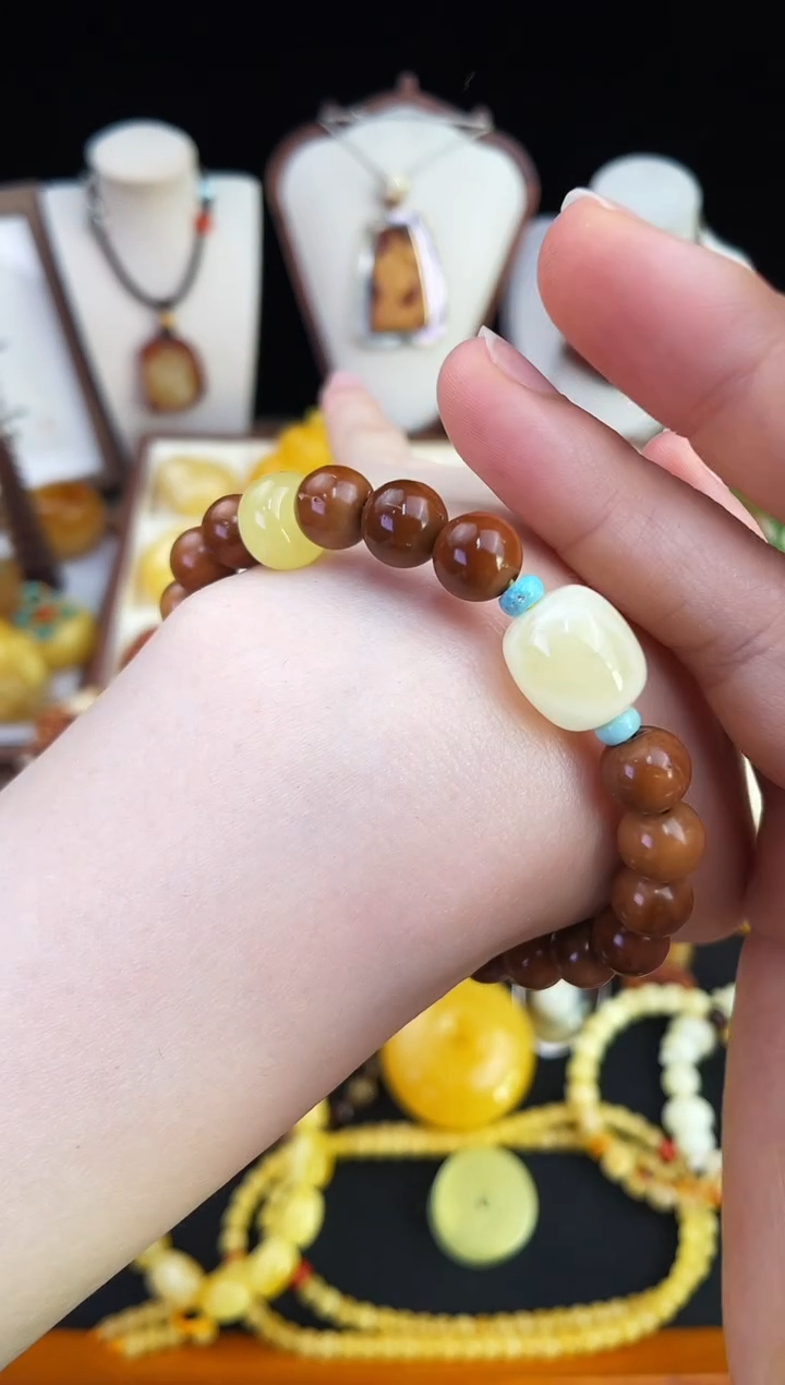 琥珀未镶嵌珠宝奇石柒月