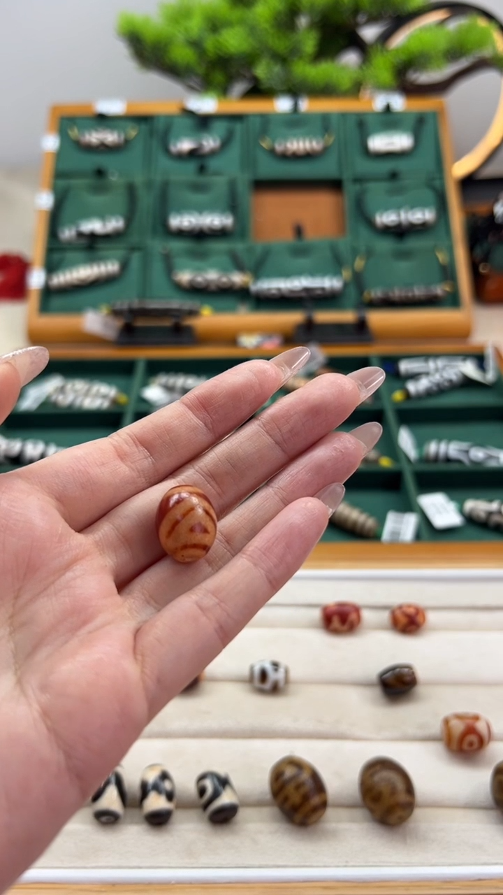 玛瑙/玉髓（覆膜）颈饰未镶嵌63.（微瑕随机发货）