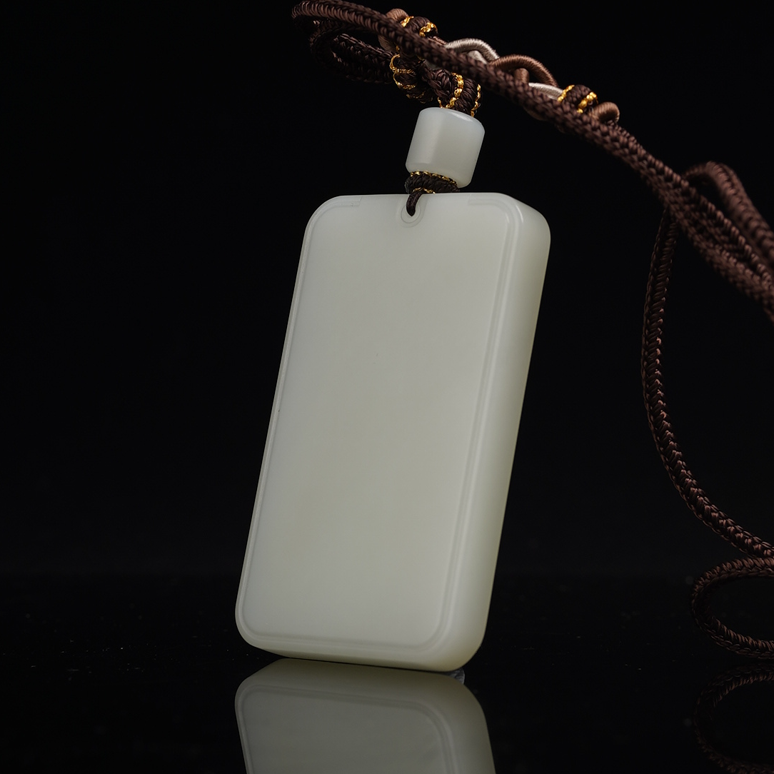 XR02776二十世纪和田玉无事牌