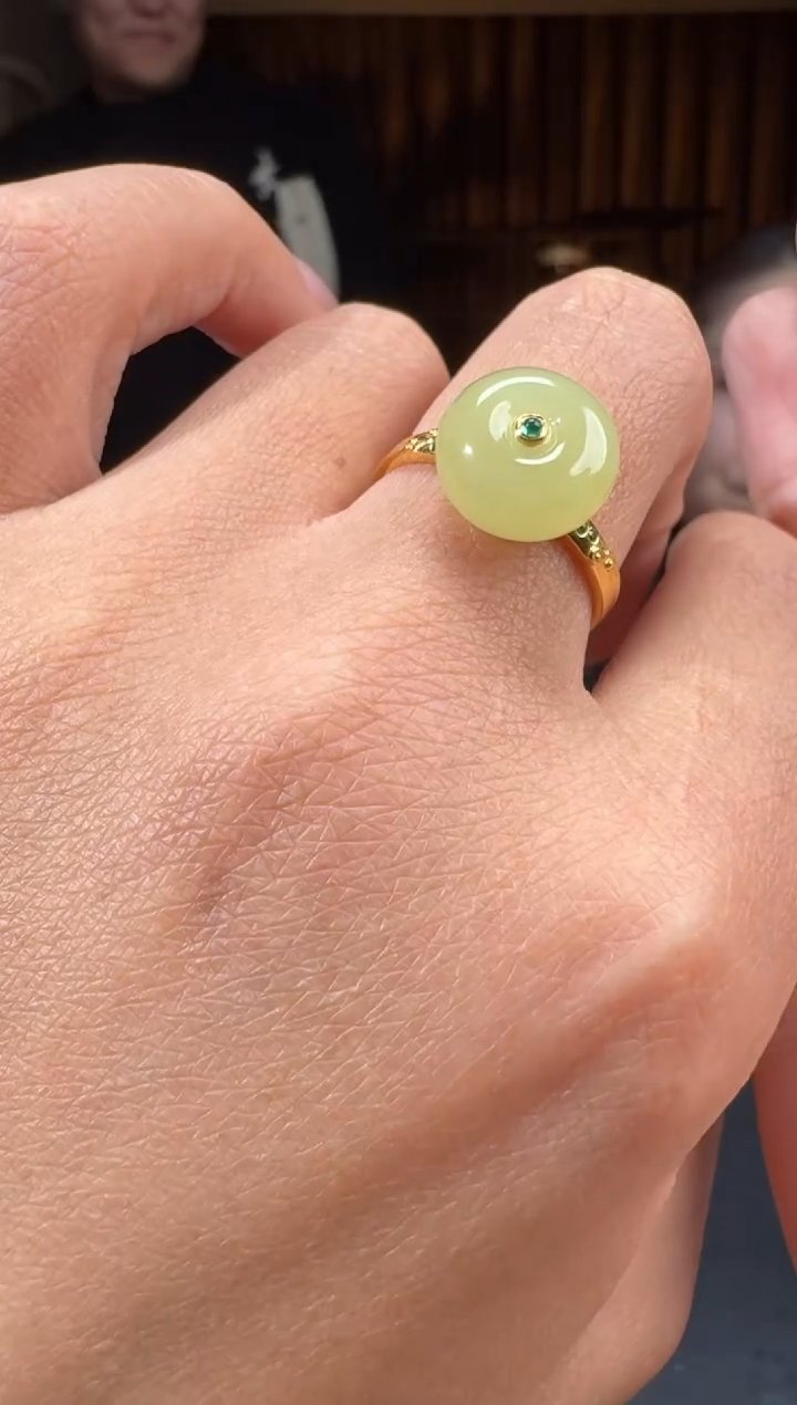 【闪购商品】和田玉20218K金镶嵌2.13冰冰多样性发货
