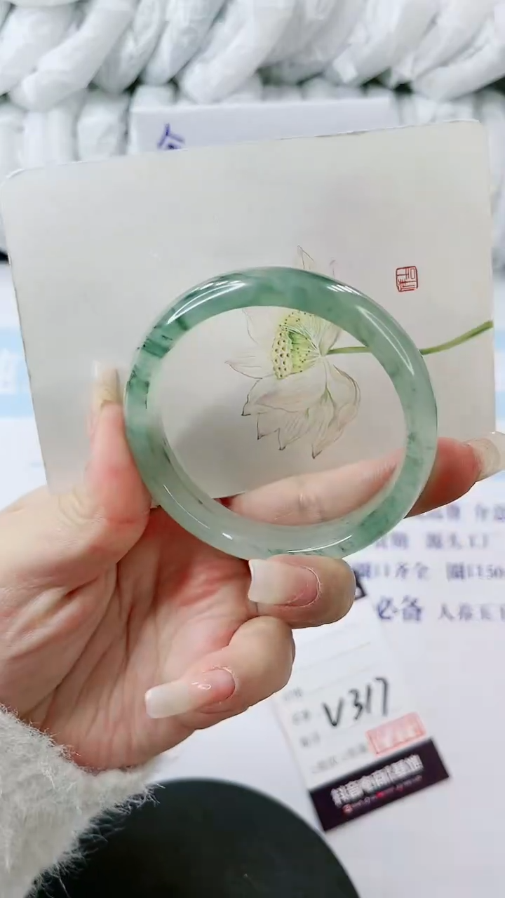 【闪购商品】石英质玉手镯合金多样性发货V317