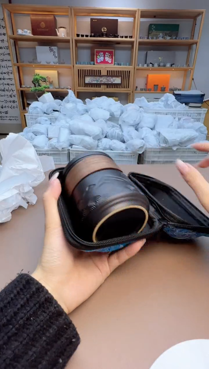 【闪购商品】摆件瓷制品S1111111111111