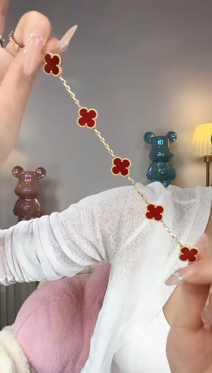 【闪购商品】玛瑙/玉髓手链18K金镶嵌K黄手链