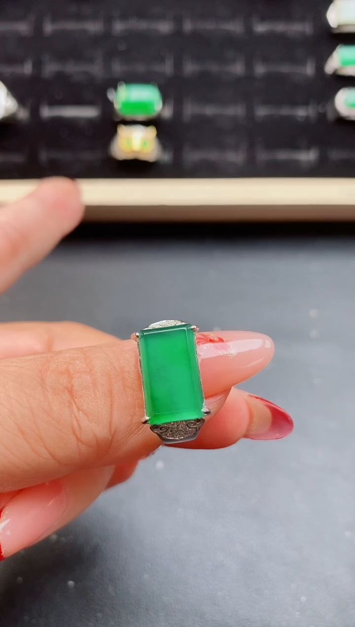 【闪购商品】翡翠戒指银S925镶嵌508550