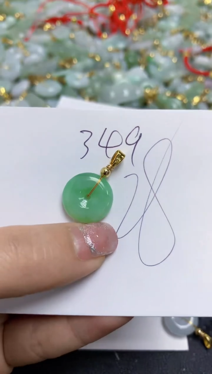 【闪购商品】翡翠颈饰合金天然翡翠A货