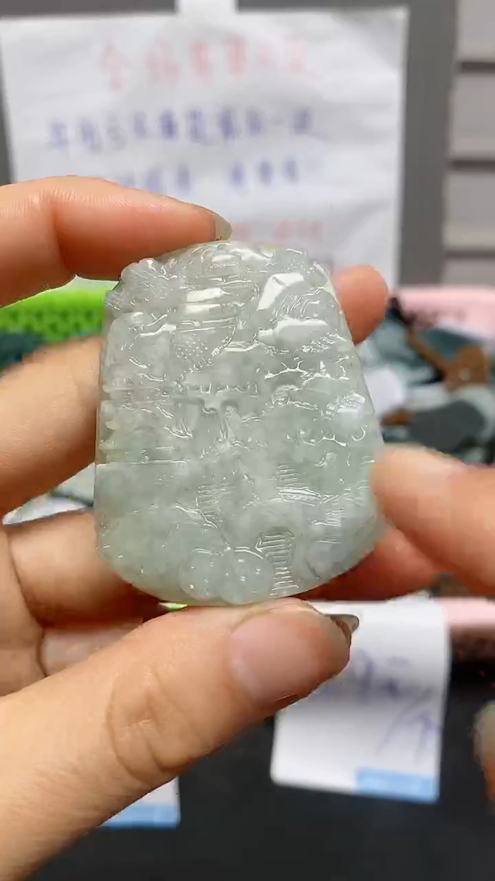 【闪购商品】翡翠颈饰未镶嵌天然翡翠A货