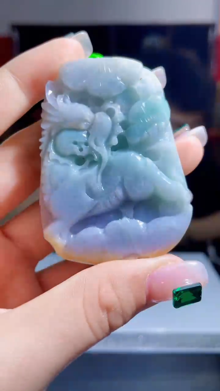 【闪购商品】翡翠吊坠(不含链)未镶嵌E88