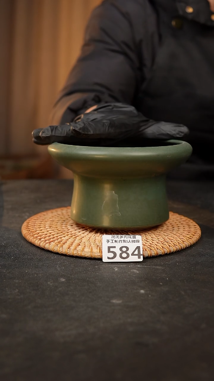 【闪购商品】瓷片584泥泥手工花盆口14高9