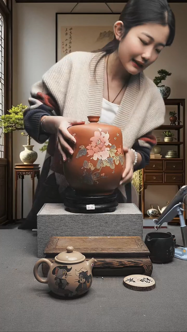 【闪购商品】壶云南建水陶罐 微瑕126