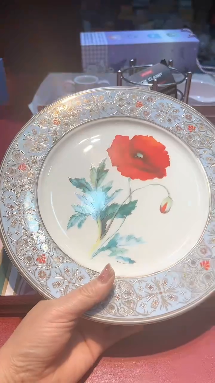 【闪购商品】瓷片锅碗瓢盆一件不剩