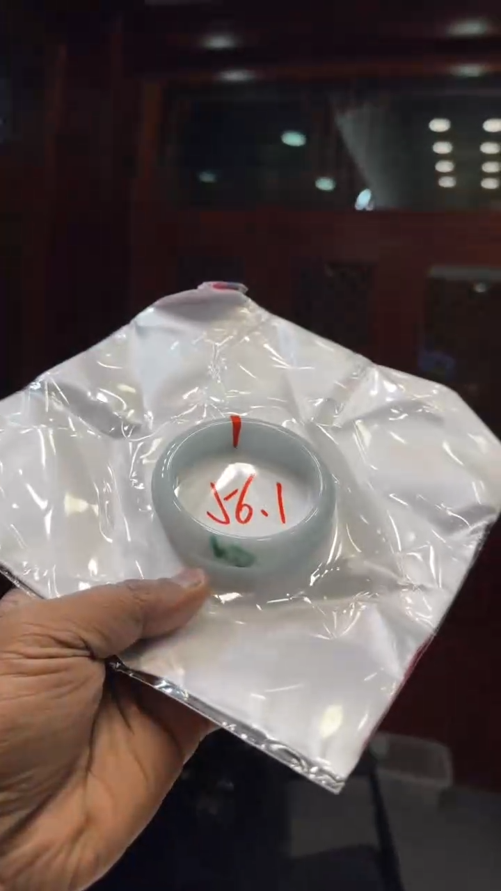【闪购商品】翡翠手镯未镶嵌手镯