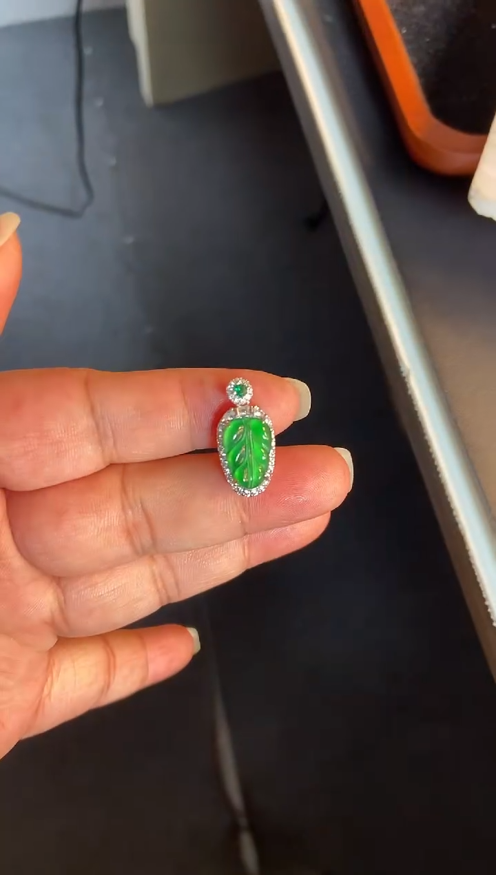 吊坠(不含链)银S925镶嵌翡翠1