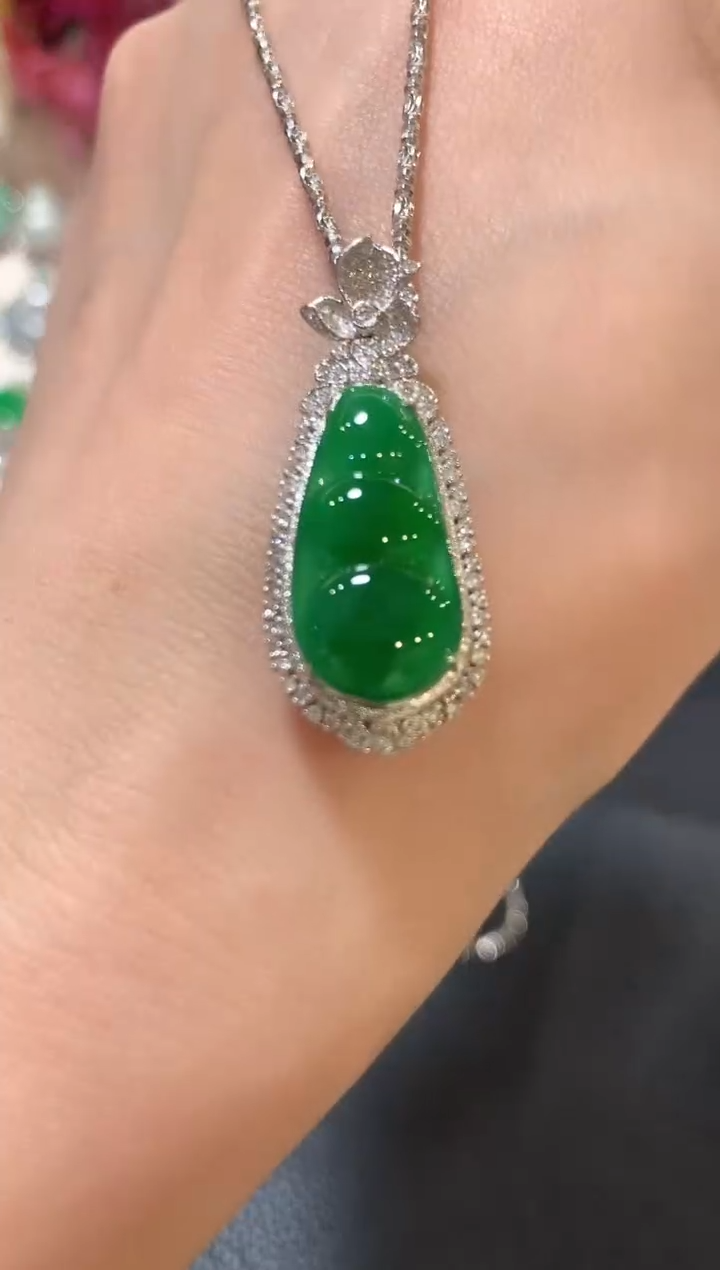 吊坠(不含链)18K金镶嵌翡翠n63   