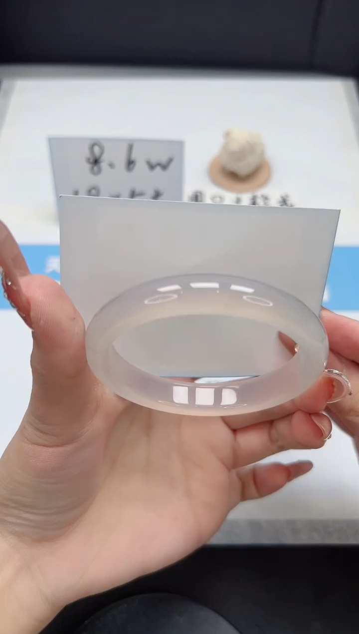 【闪购商品】石英质玉手镯未镶嵌413/荔枝57.3