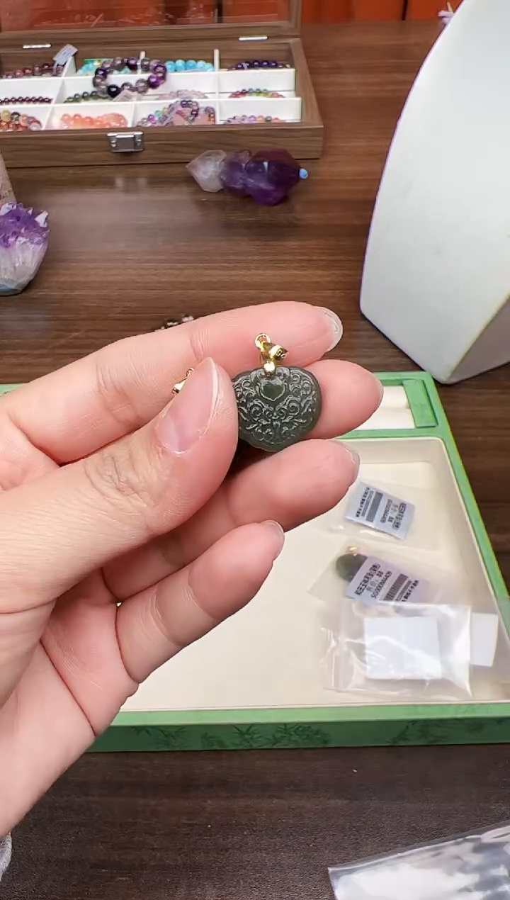 吊坠(不含链)未镶嵌和田玉悦2748