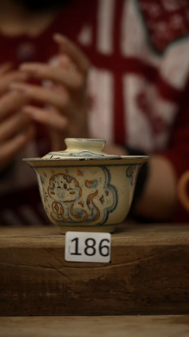 【闪购商品】瓷片新品 设计师款  点金 盖碗