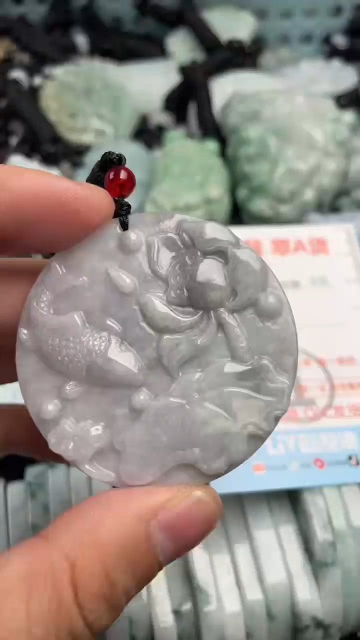 翡翠未镶嵌吊坠(不含链)1