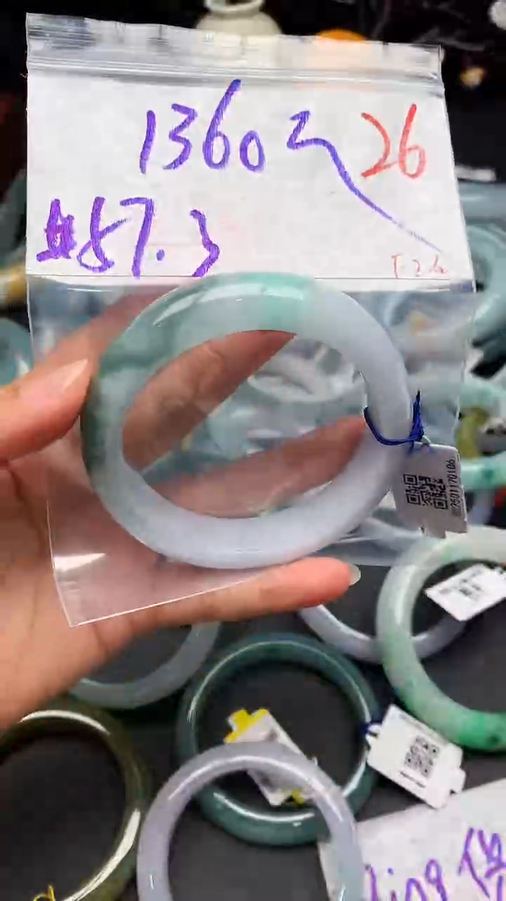 【闪购商品】定制翡翠未镶嵌毛货需精细抛光+多样性发货拍一发一