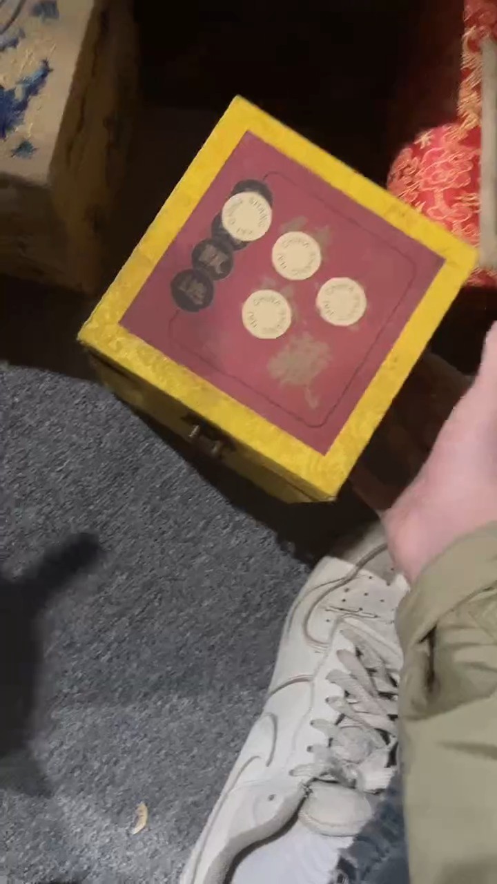 木开封黄色传传正方形木盒子