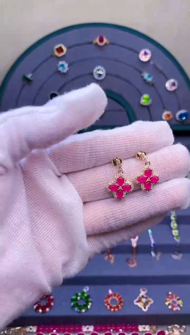 【闪购商品】红宝石耳饰银S925镶嵌52