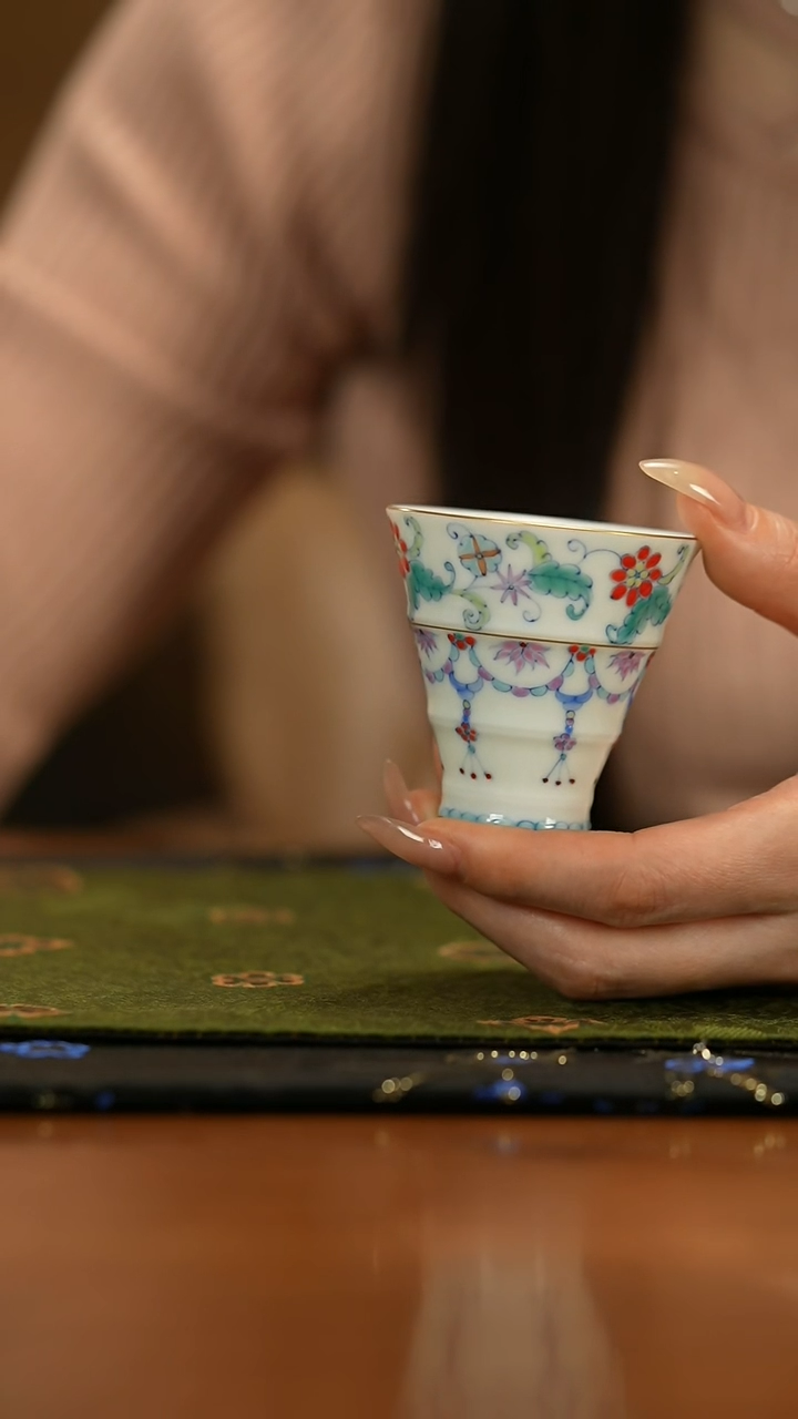 【闪购商品】瓷片冉月             