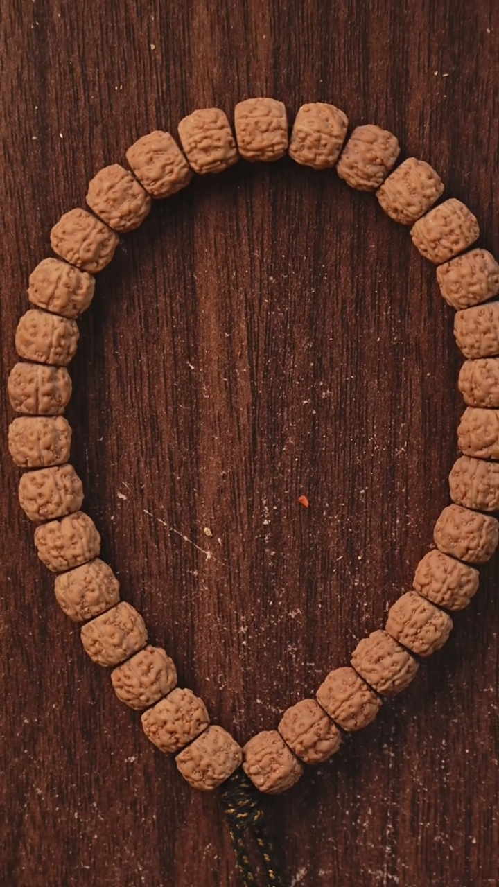 手串金刚菩提S14无极黄点龙单圈10mm