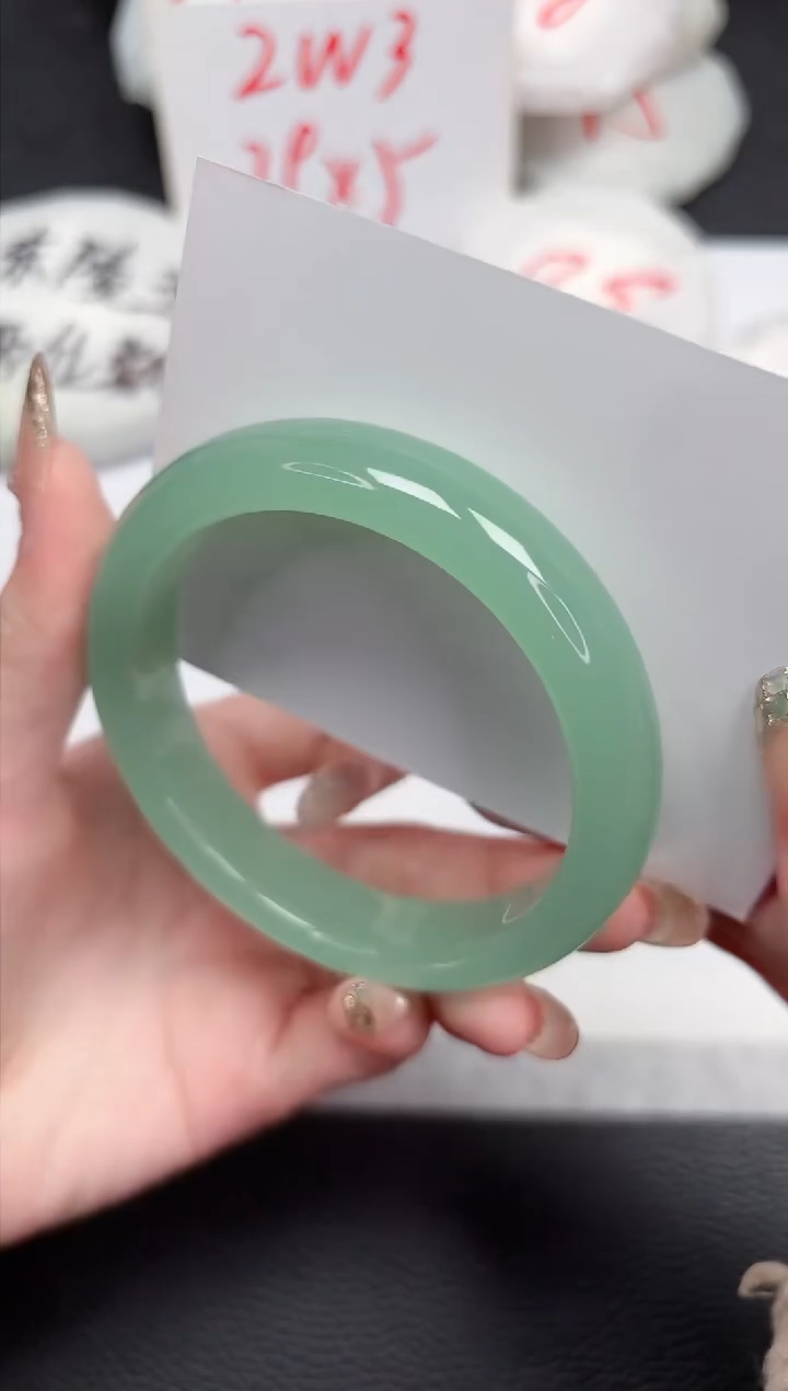 【闪购商品】石英质玉手镯未镶嵌413-59.8