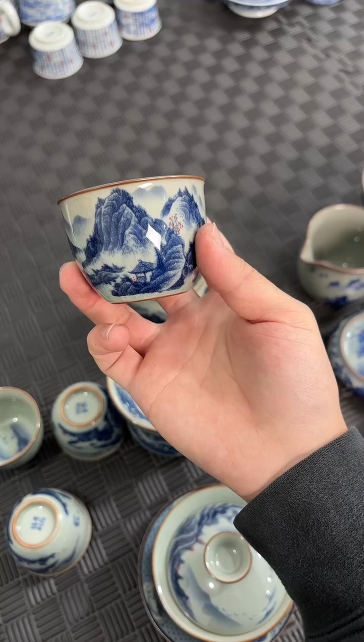 盖碗瓷景德镇陶瓷茶具老陶泥釉里红山水小缸杯2