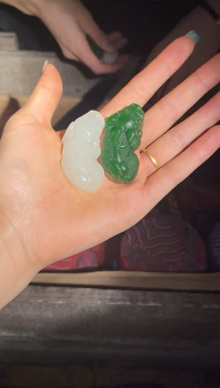 【闪购商品】【闪购商品】绿色貔貅吊坠和白色貔貅吊坠