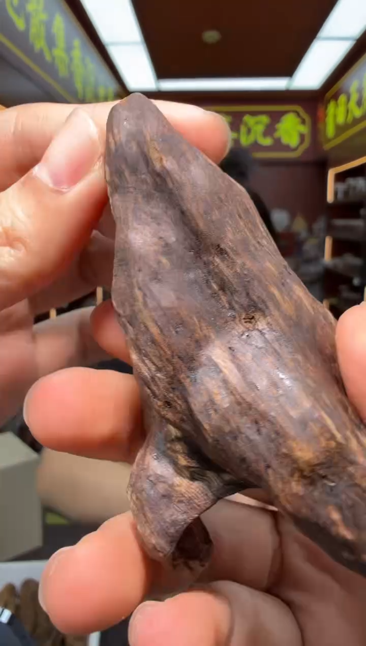 沉香吊坠237号香港多样性发一