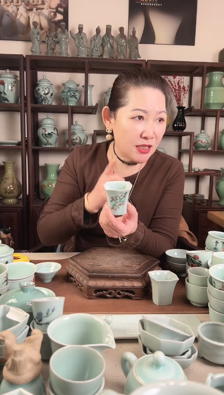 釉中彩 樱桃画 四方杯