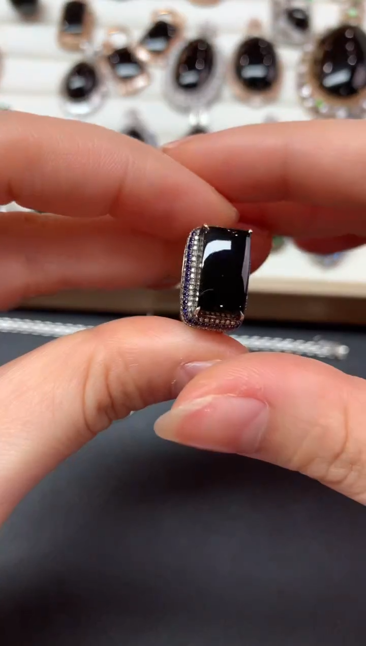 【闪购商品】翡翠戒指18K金镶嵌S81|7980