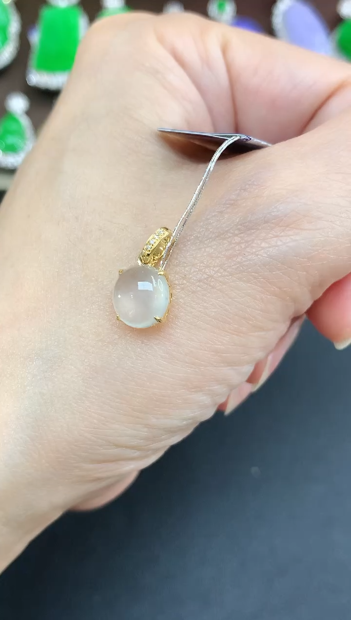 吊坠(不含链)18K金镶嵌翡翠3|980 